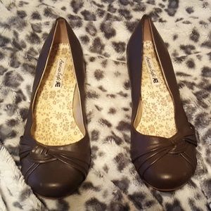 American Eagle Wedges